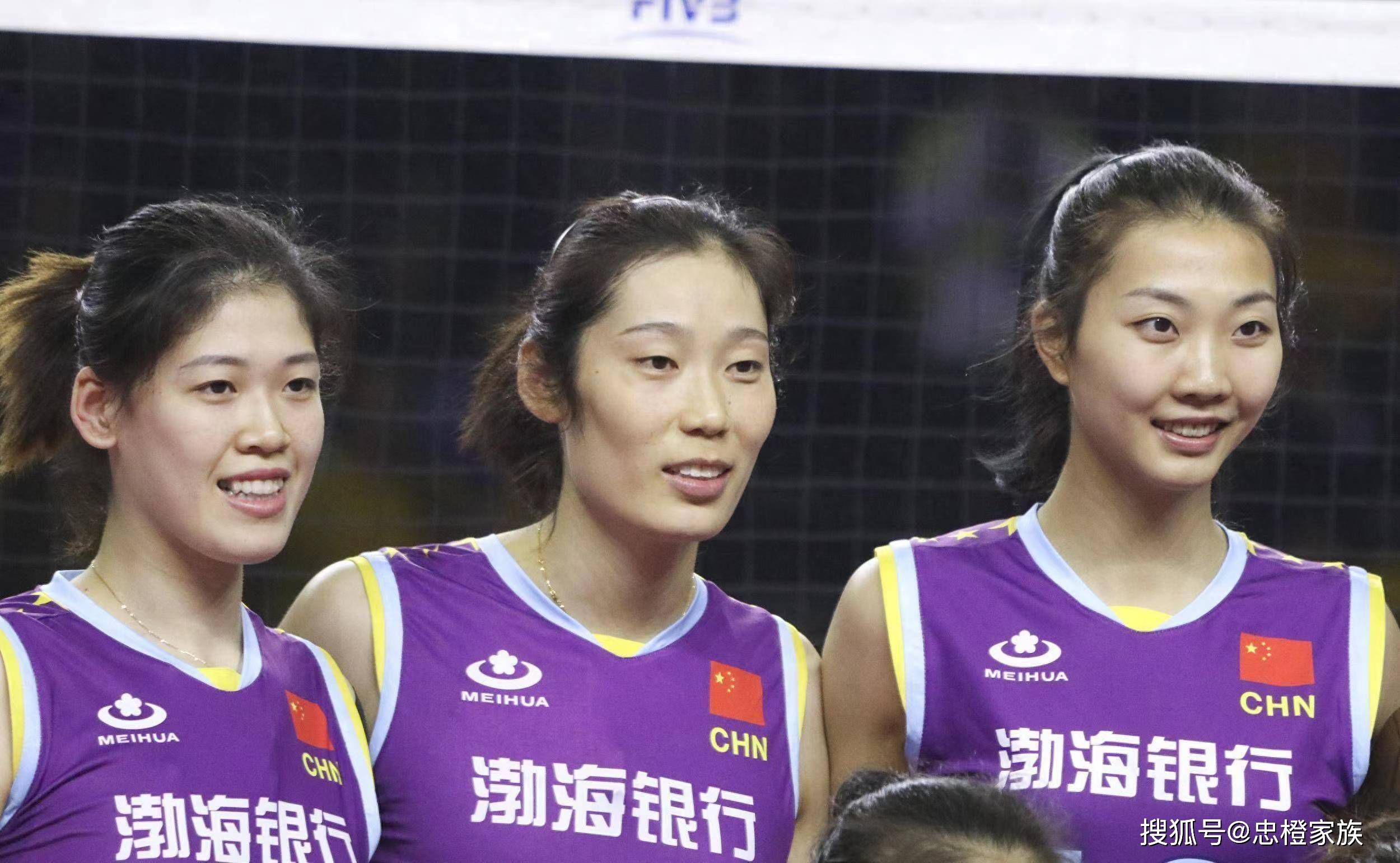 和本叔叔与梅婶婶脸谱化占有道德制高点的传统形象如许的设建都来自漫画中正传故事《使人惊奇的蜘蛛侠》。
